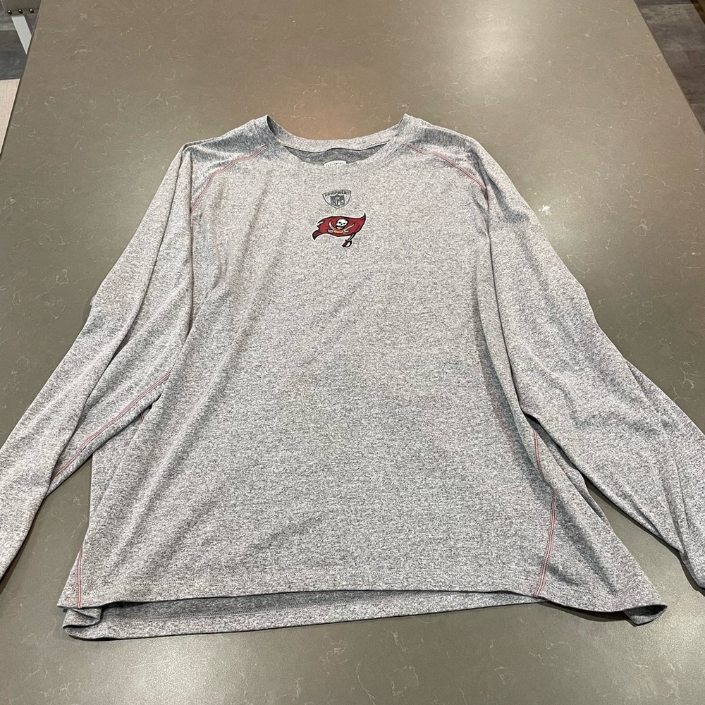Tampa Bay Buccaneers long sleeve shirt